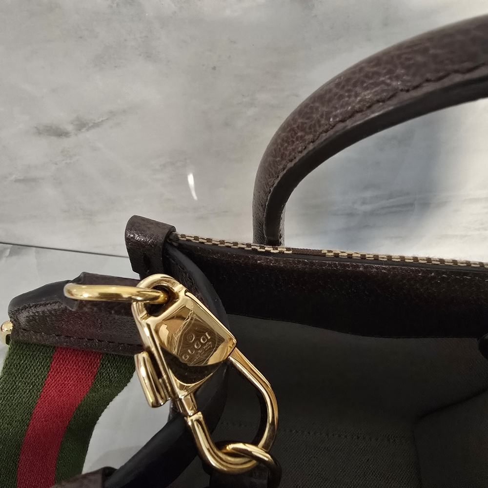 Gucci Jumbo GG Crossbody Bag - Picture 6 of 13